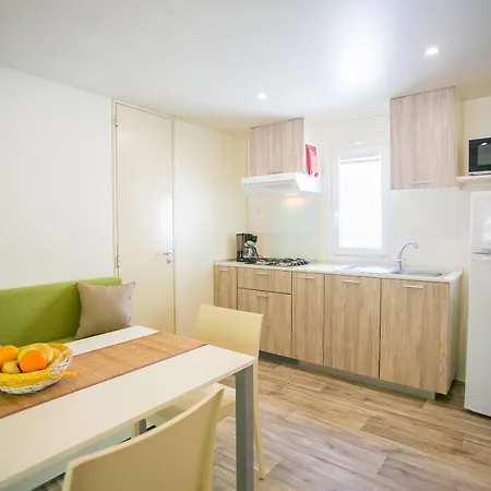 Ferienhaus Mobile Homes Premium Magnolia Bijela Uvala