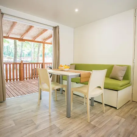 Mobile Homes Premium Magnolia Bijela Uvala