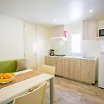 Holiday home Mobile Homes Premium Magnolia Bijela Uvala